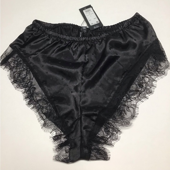 Nightwear Panty Black with Lace
Size S NWT - Picture 2 of 9